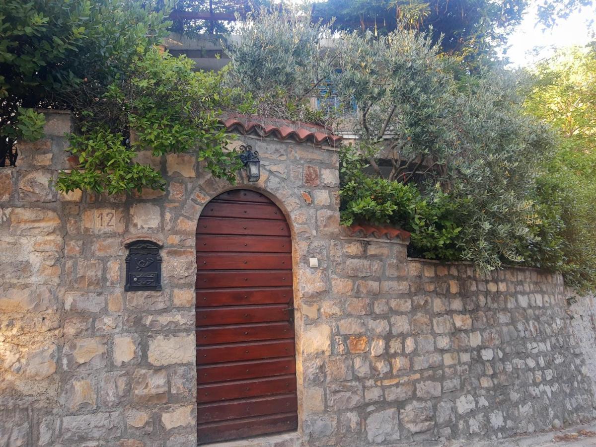 Sea-Side Old Stone Villa With A Private Garden Будва Экстерьер фото