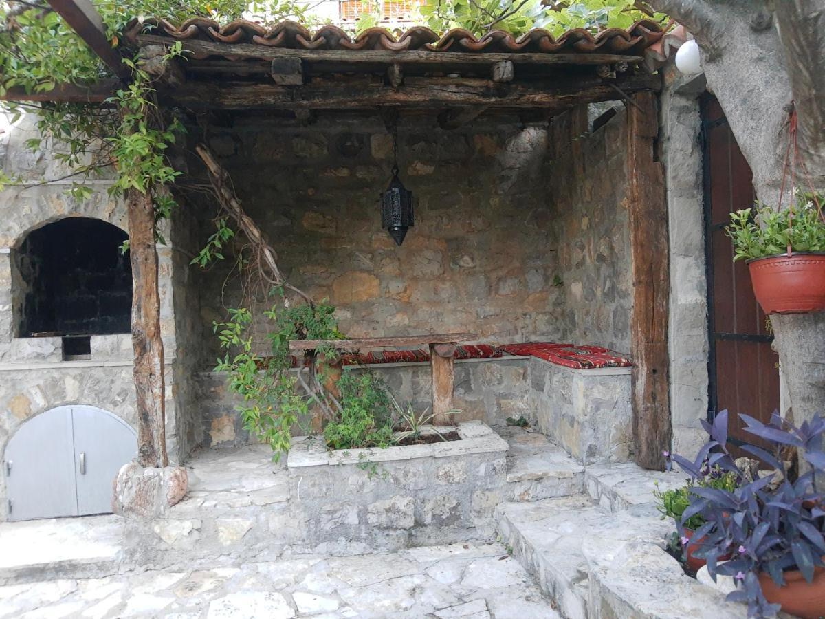 Sea-Side Old Stone Villa With A Private Garden Будва Экстерьер фото