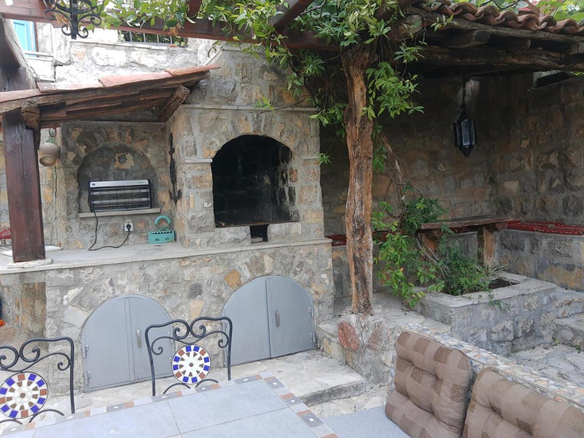 Sea-Side Old Stone Villa With A Private Garden Будва Экстерьер фото