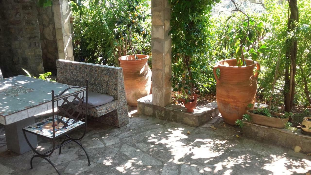 Sea-Side Old Stone Villa With A Private Garden Будва Экстерьер фото